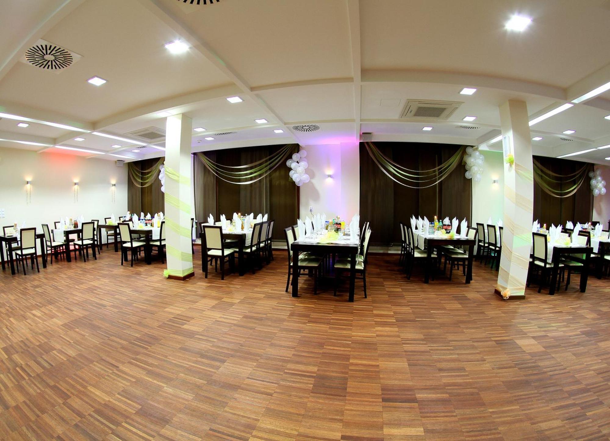 Hotel Aviator Kielce "Business Hotel Medical & Spa" Εξωτερικό φωτογραφία