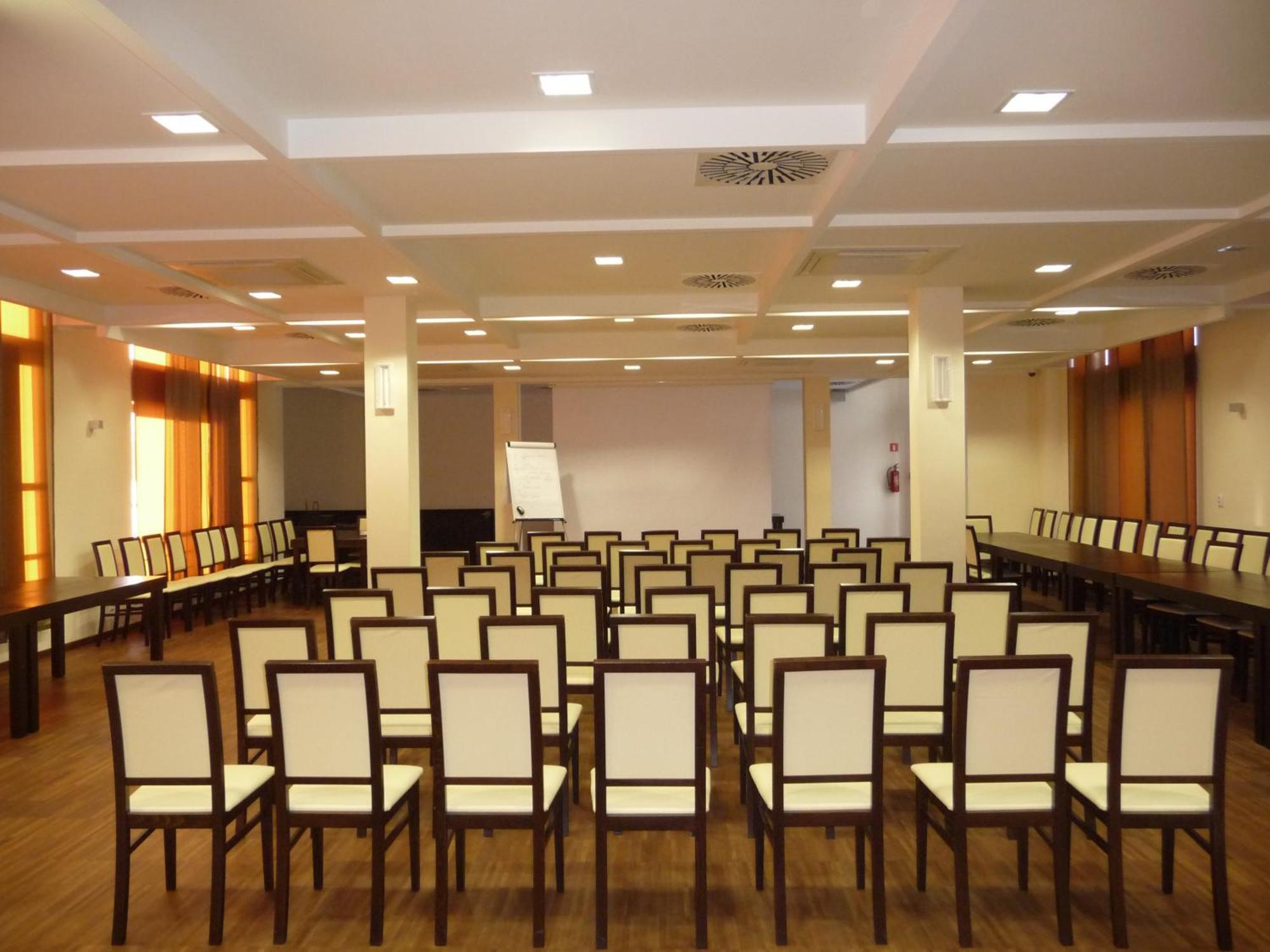 Hotel Aviator Kielce "Business Hotel Medical & Spa" Εξωτερικό φωτογραφία